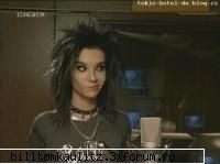Cel mai fermecator lucru la Bill - este asa de scumpik in poza asta incat imi vine - Bill Kaulitz