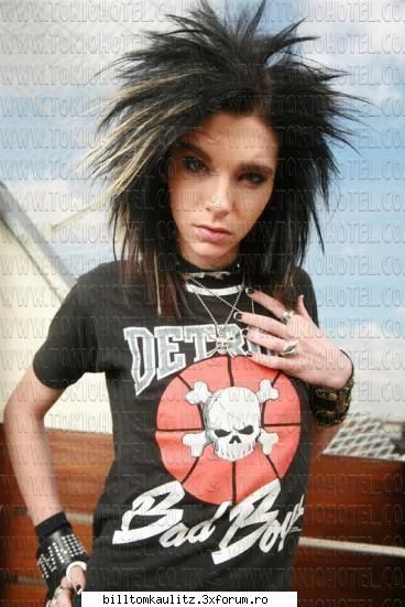 Despre Bill - cine vrea mai multe informatii intra pe sitiul - Bill Kaulitz