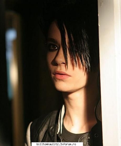 pics - am zis ca mai pun..acu tre sa ma tin de - Bill Kaulitz
