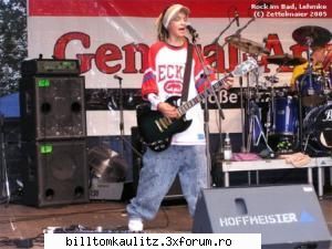 pics - ciao fetele..sunt ankutza_th..nu mai pot sa intru - Bill Kaulitz