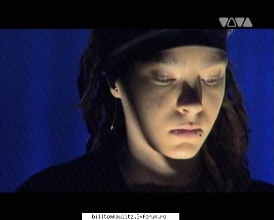 poze cat mai cool cu tom - Uitatzi`va ce doolce e aici:X - Tom Kaulitz