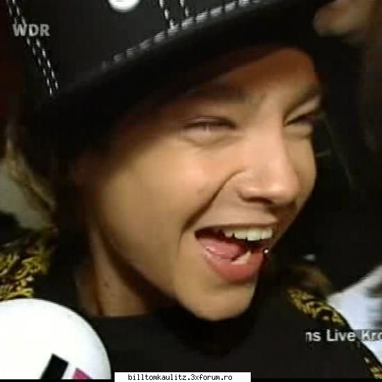 poze cat mai cool cu tom - dulceeeeeeeeeeeeeeeeeeeeeeeeeeeeeeeee - Tom Kaulitz